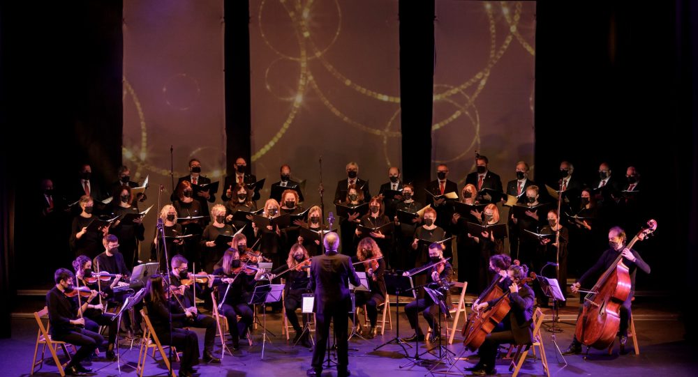 «Illuminatium redit-Vuelve la luz»