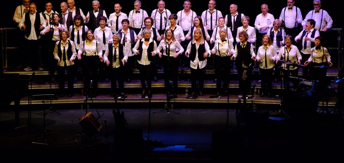 “Clásicos y Populares”